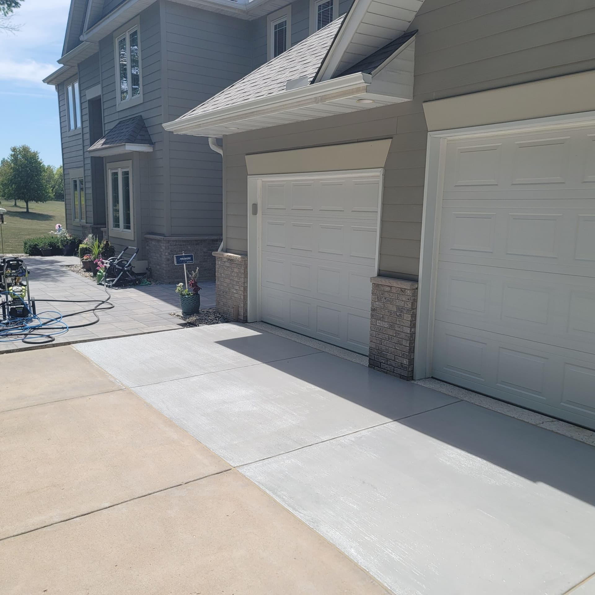 Gallery photos for Expert Driveway Repair and Enhancement: Image #1
